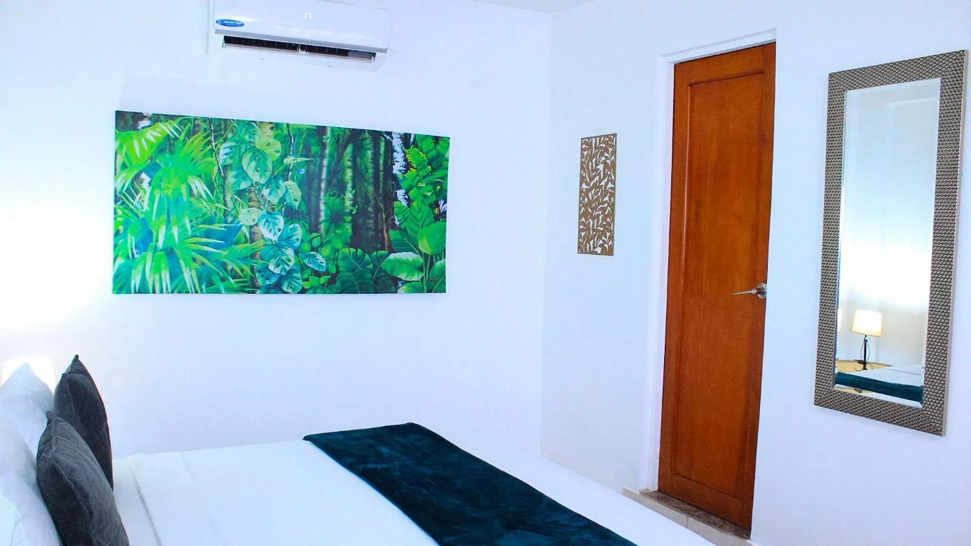 Hotel At The Park Cartagena