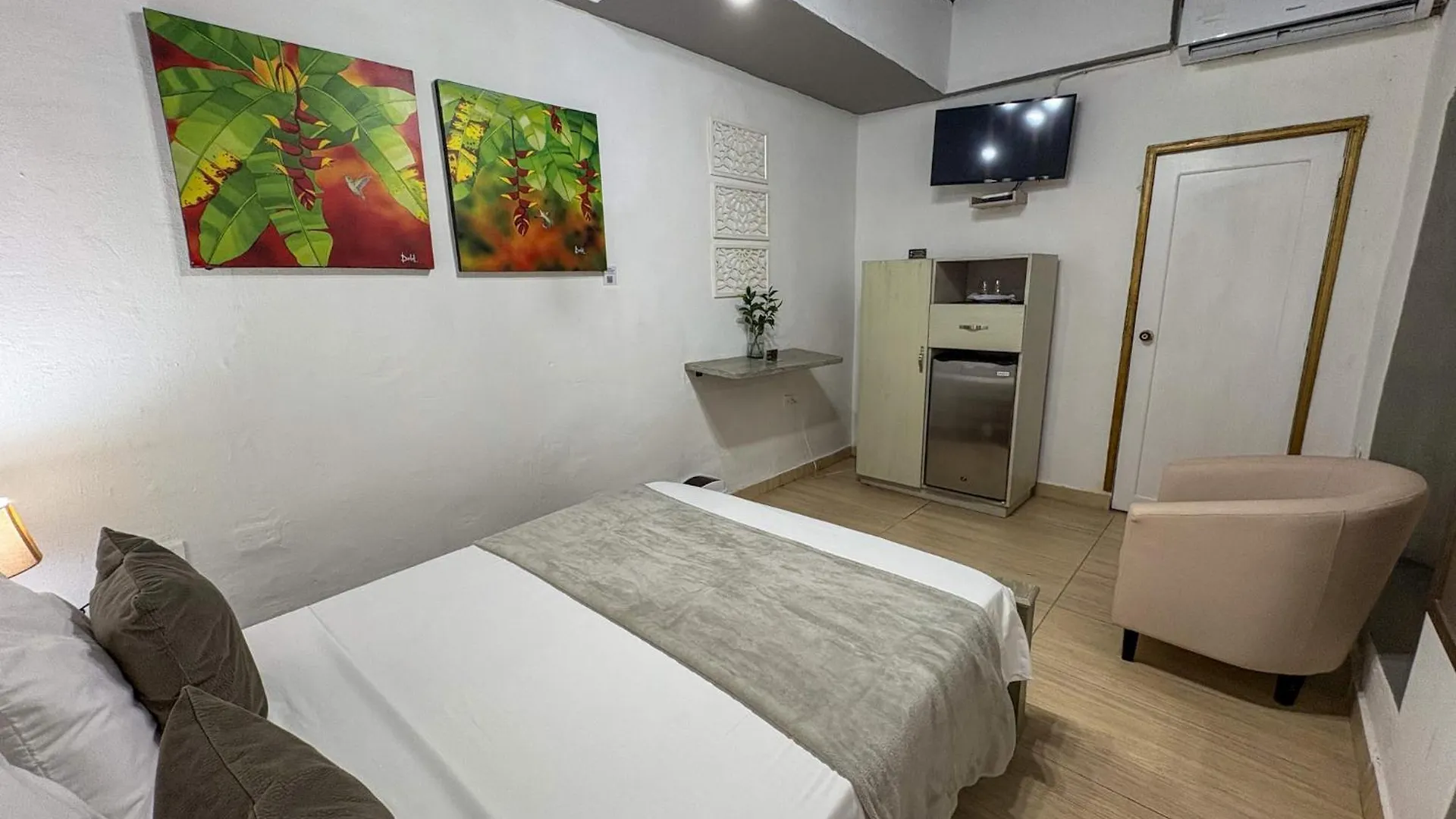 Hotel At The Park Cartagena