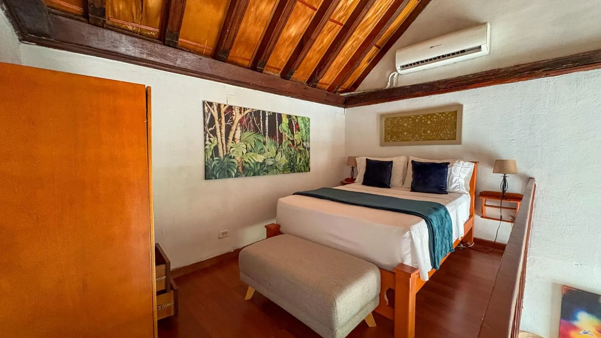 Hotel At The Park Cartagena