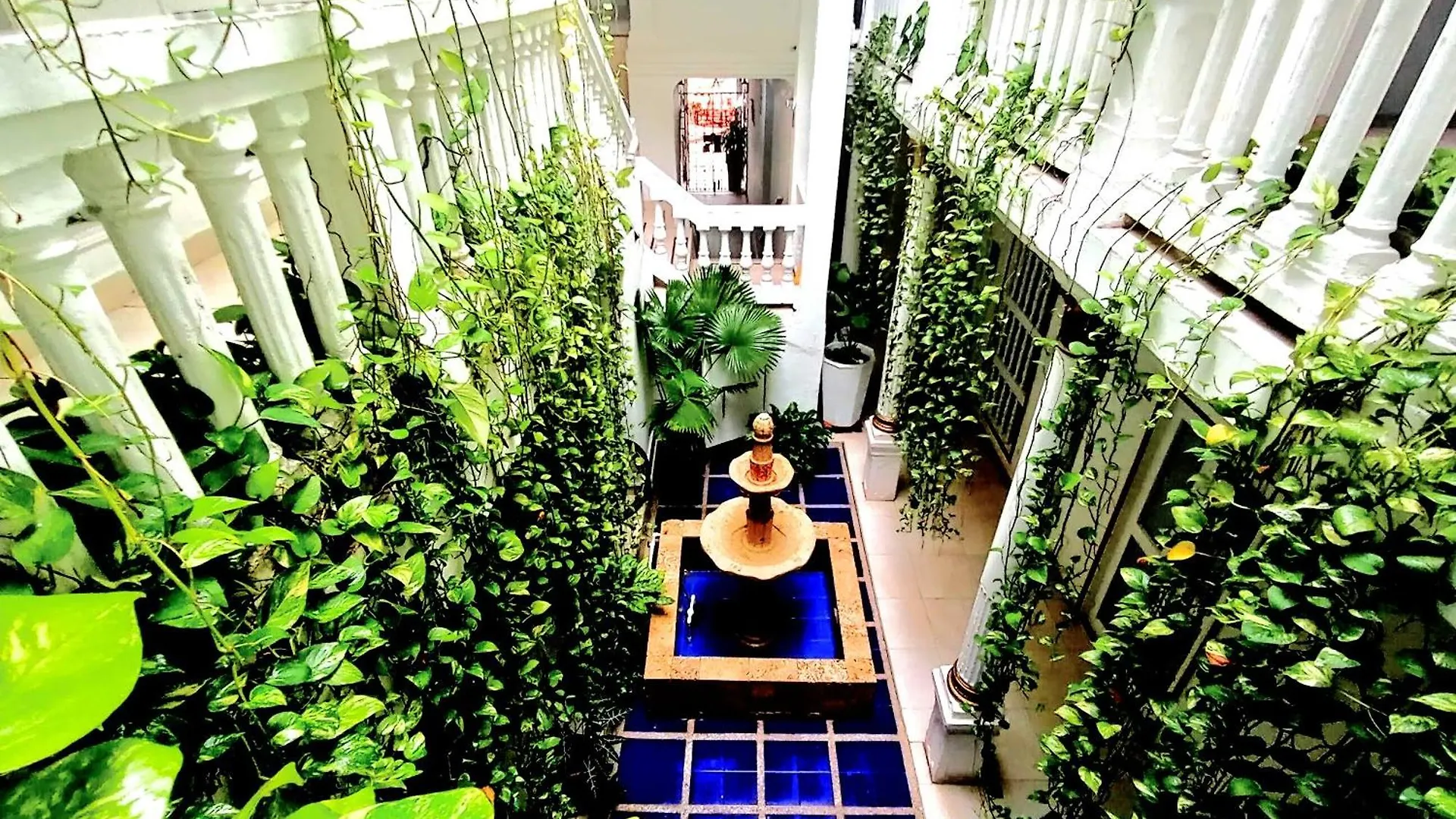 Hotel At The Park Cartagena