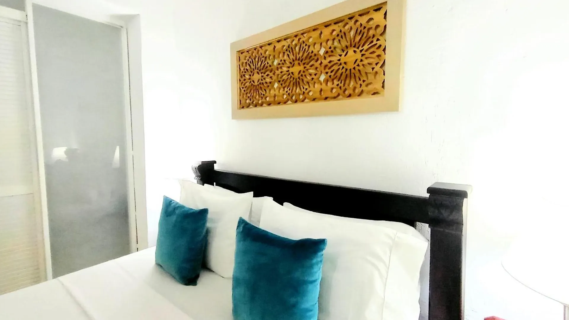 ***  Hotel At The Park Cartagena Colombia