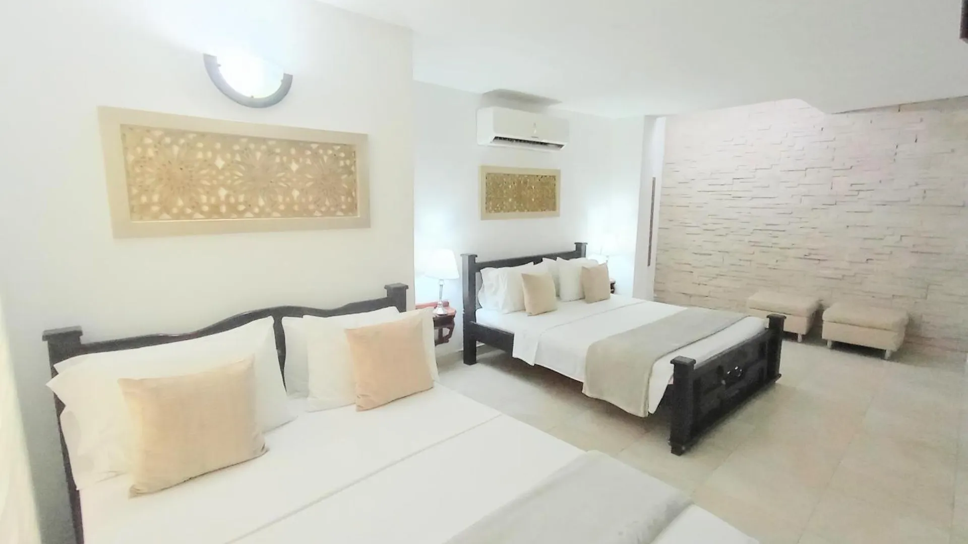 Hotel At The Park Cartagena