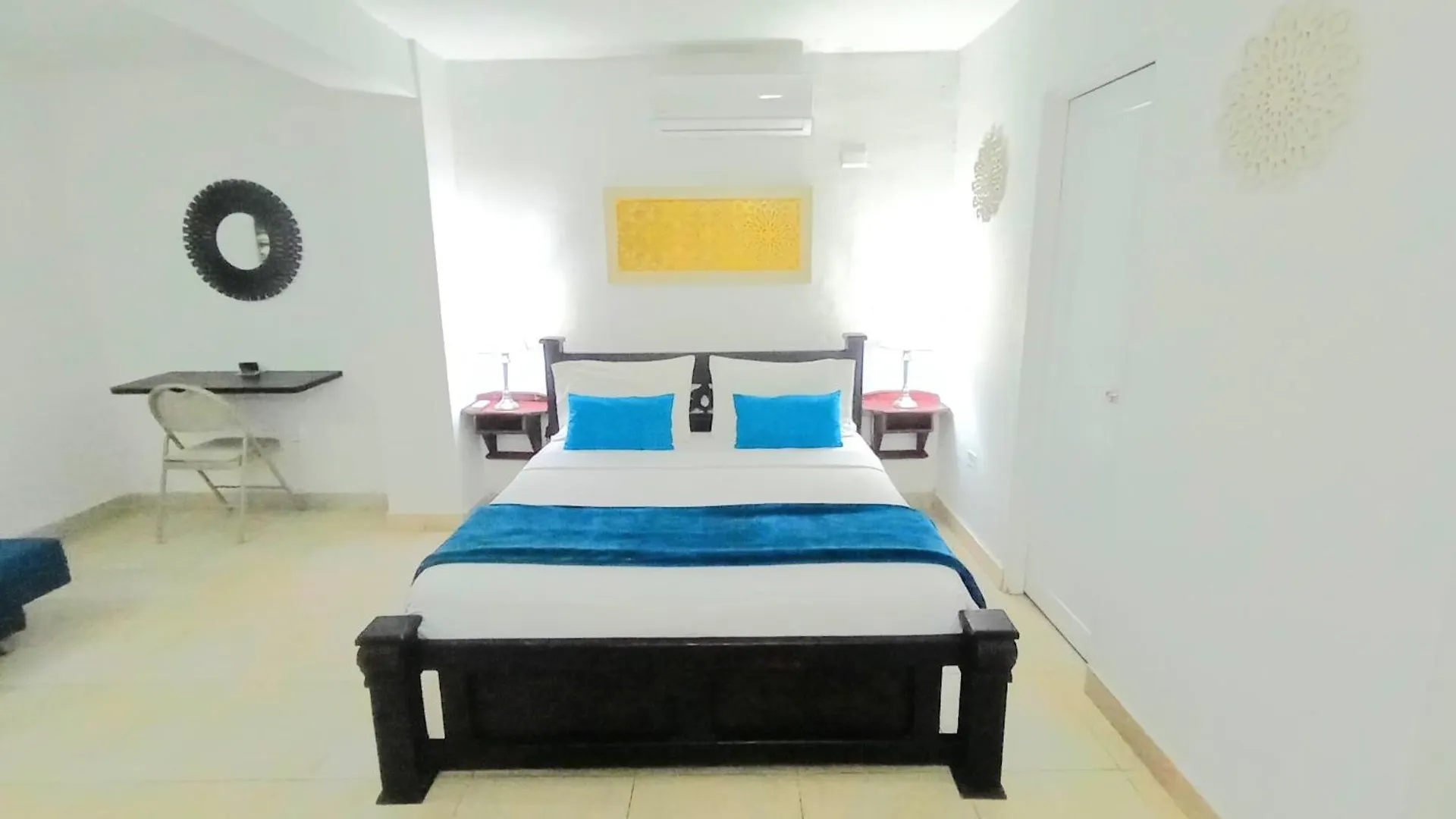 Hotel At The Park Cartagena