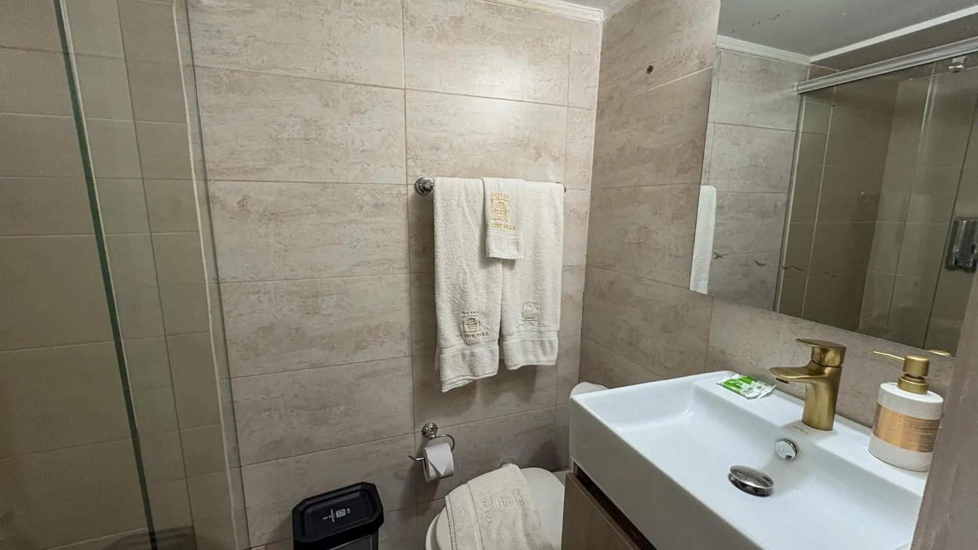 Hotel At The Park Cartagena