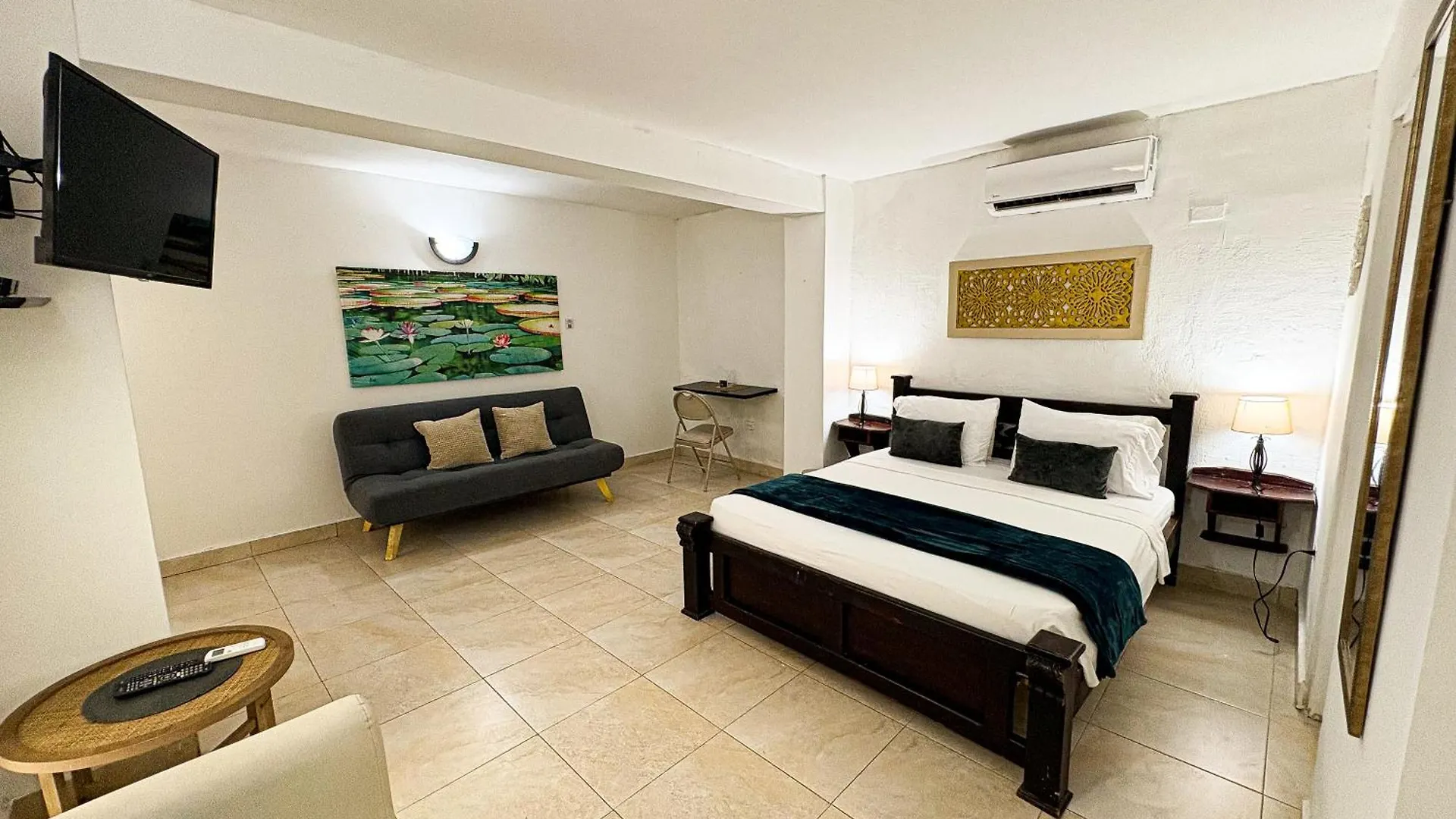 Hotel At The Park Cartagena